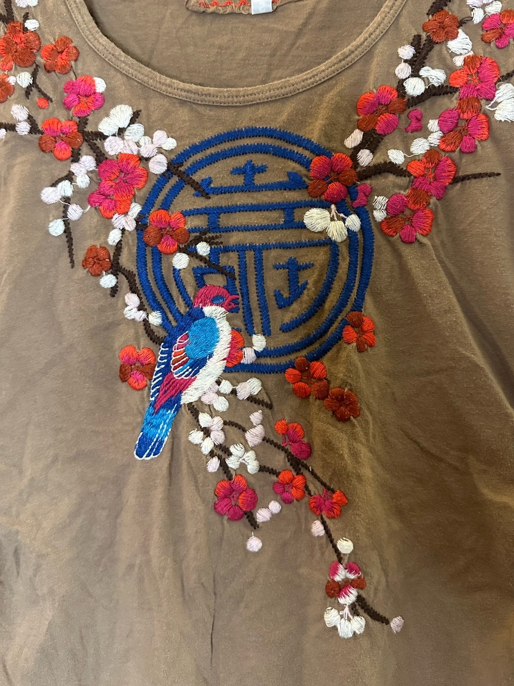 Johnny Was Brown Long-Sleeve Embroidered Floral & Bird Tee - Picture 3 of 7